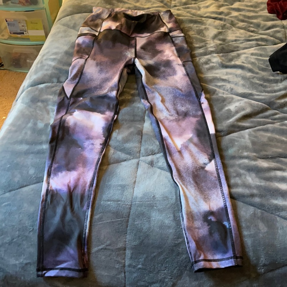 Worn one time s2 sportswear size medium leggings